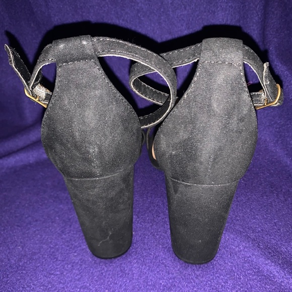 Black Heel Bundle - Picture 7 of 10